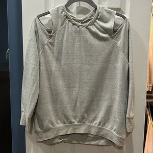 Poor
Medium sweater
Peek a boo sweater